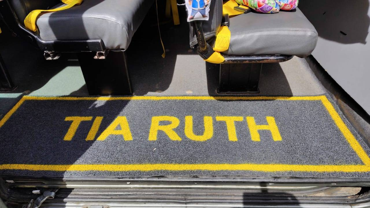 tia ruth